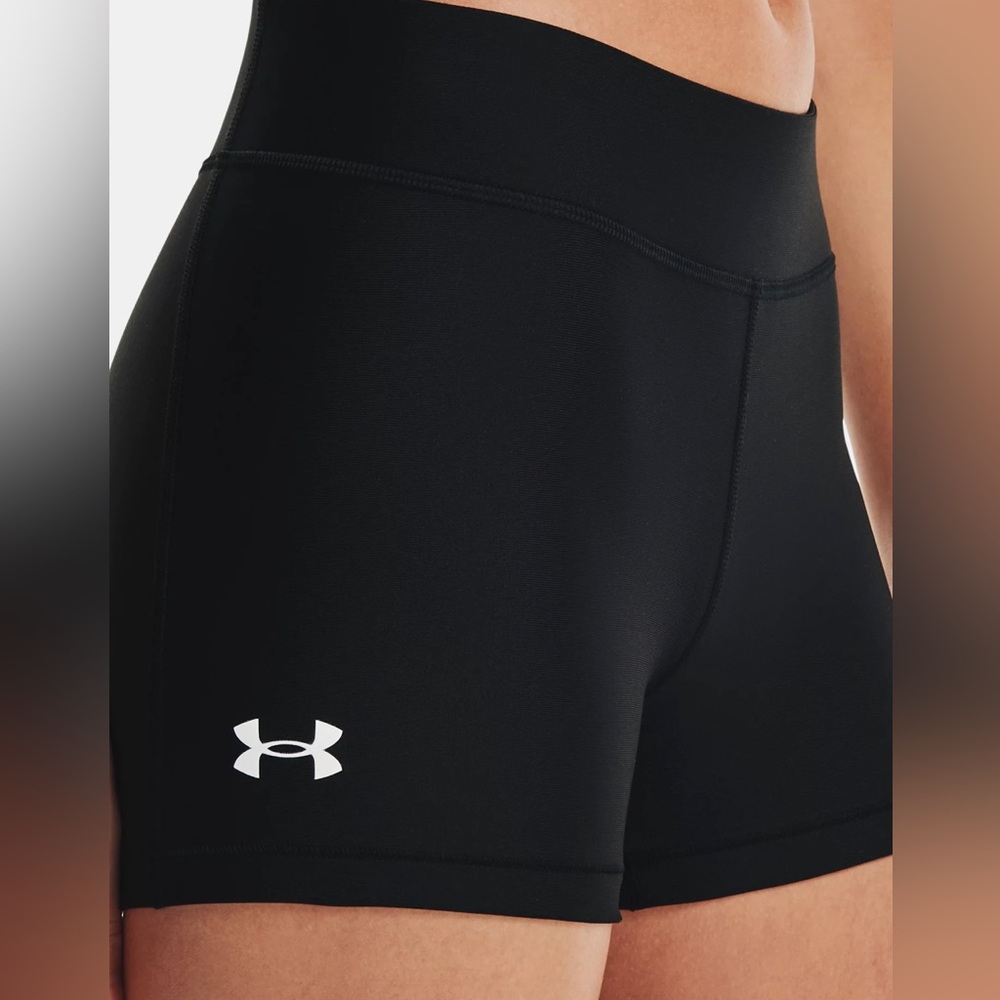 Under Armour Midrise Shorty
